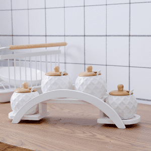 4 Pots Épices Céramique avec Étagère Blanche 1